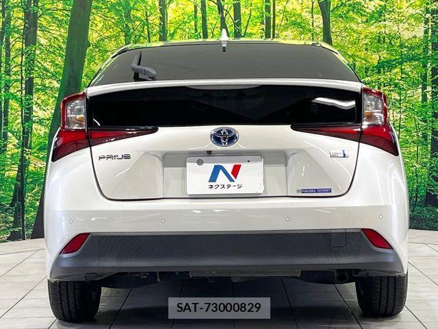 Toyota PRIUS 2019-06 7251935-14