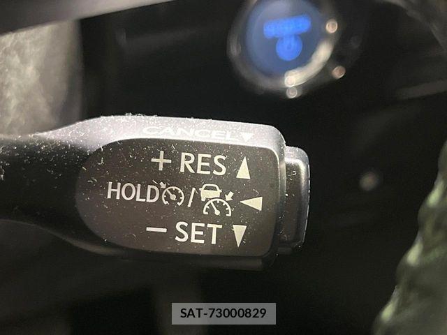 Toyota PRIUS 2019-06 7251935-6