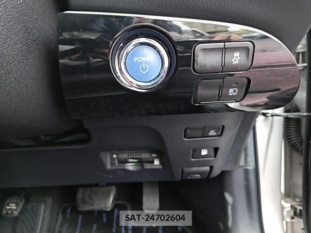 Toyota PRIUS 2019-03 7251945-17
