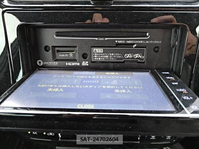 Toyota PRIUS 2019-03 7251945-23