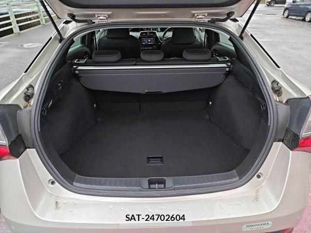 Toyota PRIUS 2019-03 7251945-25