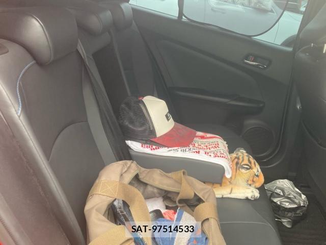 Toyota PRIUS 2020-04 7250379-12