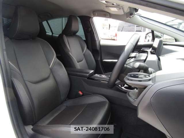 Toyota PRIUS 2023-06 7251934-10