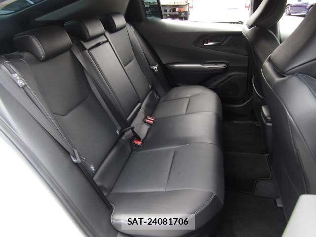 Toyota PRIUS 2023-06 7251934-11