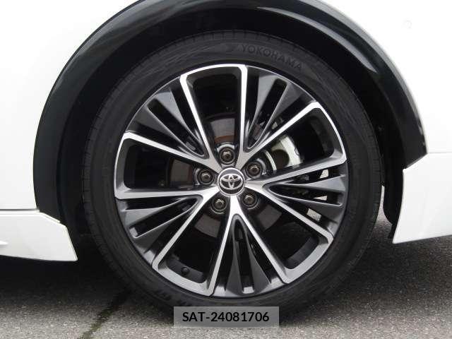 Toyota PRIUS 2023-06 7251934-15