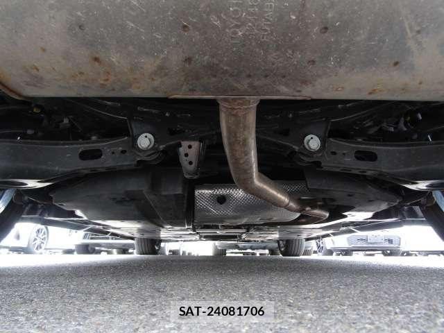 Toyota PRIUS 2023-06 7251934-19