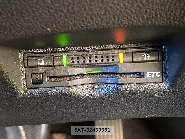 Toyota PRIUS 2016-06 7251937-6