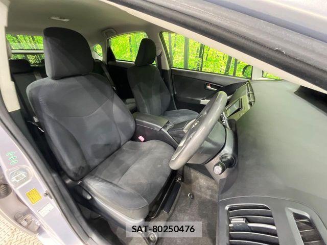 Toyota PRIUS 2012-05 7250711-8