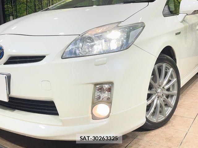 Toyota PRIUS 2011-11 7251957-11