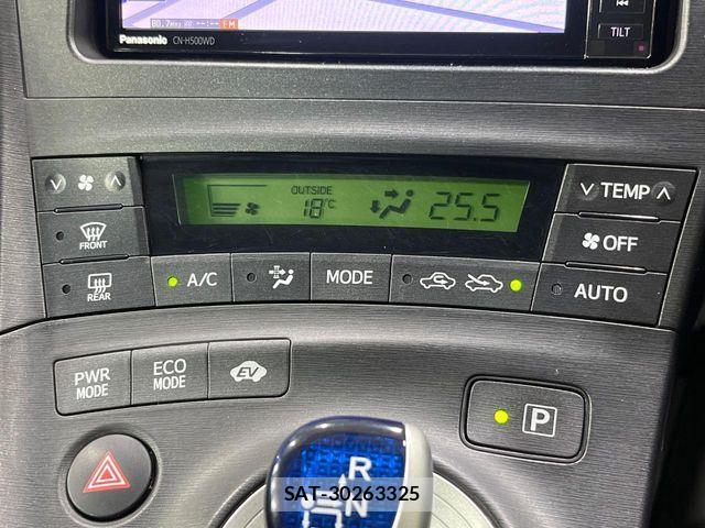 Toyota PRIUS 2011-11 7251957-5