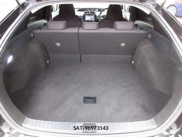 Toyota PRIUS 2016-09 7250364-13