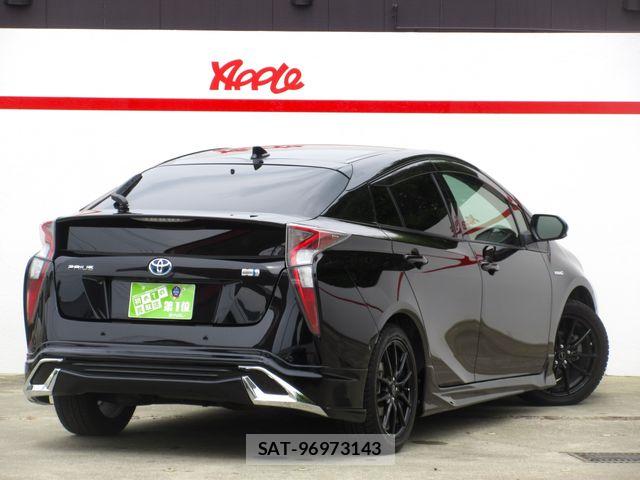 Toyota PRIUS 2016-09 7250364-2