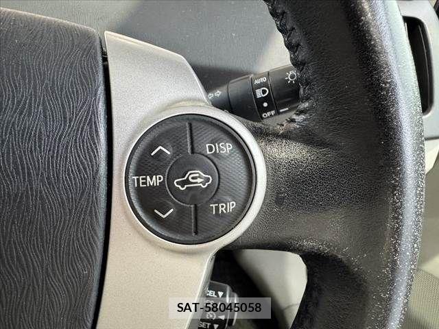Toyota PRIUS 2014-06 7251962-23