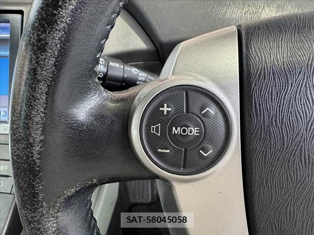 Toyota PRIUS 2014-06 7251962-5