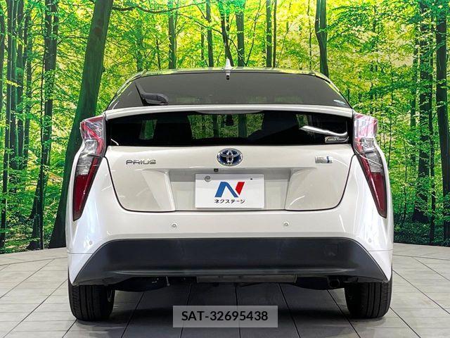 Toyota PRIUS 2018-01 7250348-14
