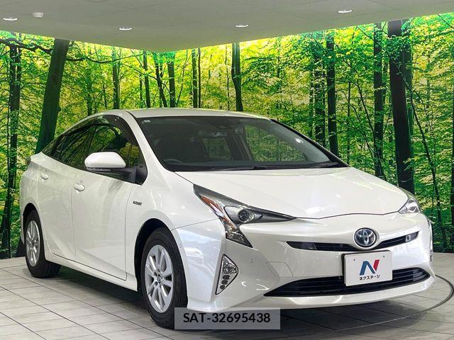 Toyota PRIUS 2018-01 7250348-15