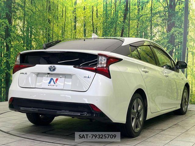 Toyota PRIUS 2019-05 7251950-16