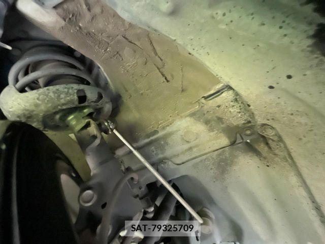 Toyota PRIUS 2019-05 7251950-19