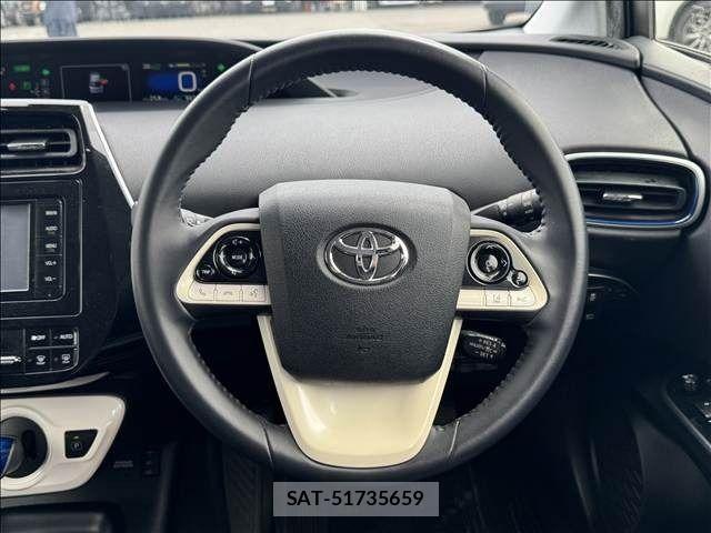 Toyota PRIUS 2016-04 7251952-12
