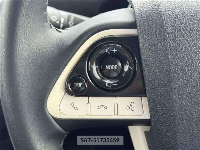 Toyota PRIUS 2016-04 7251952-14