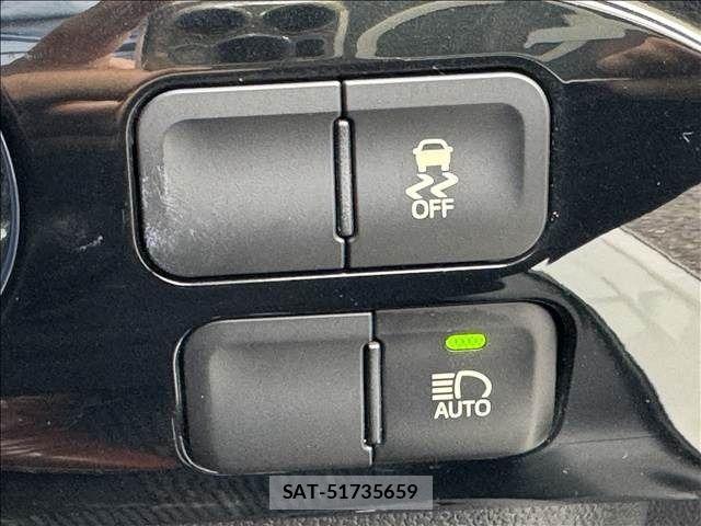 Toyota PRIUS 2016-04 7251952-27