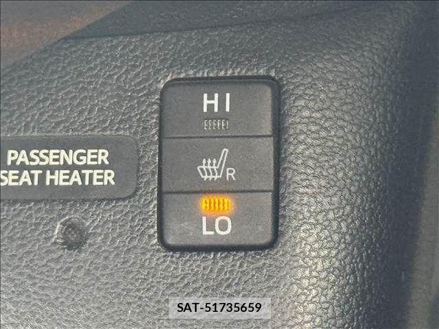Toyota PRIUS 2016-04 7251952-28