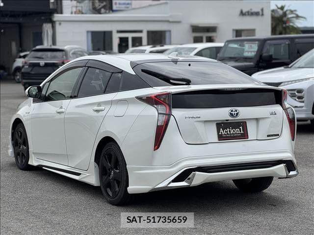 Toyota PRIUS 2016-04 7251952-3
