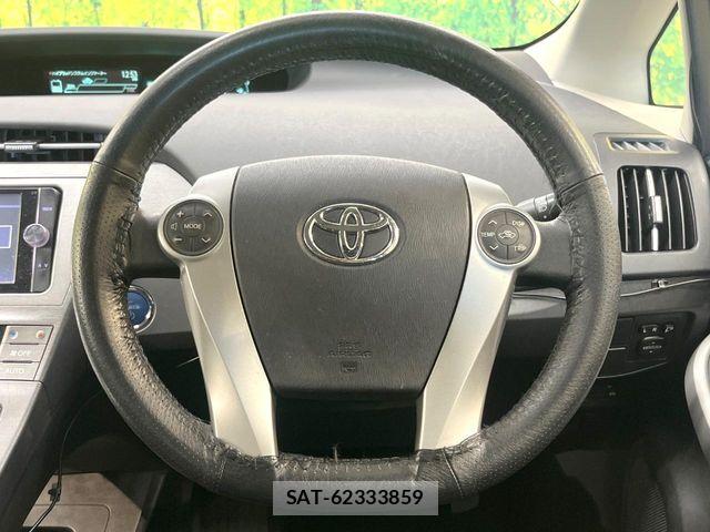 Toyota PRIUS 2012-09 7272735-10