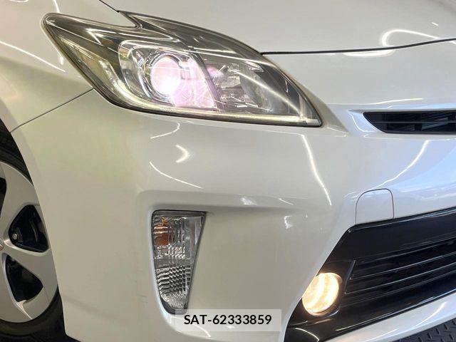 Toyota PRIUS 2012-09 7272735-11