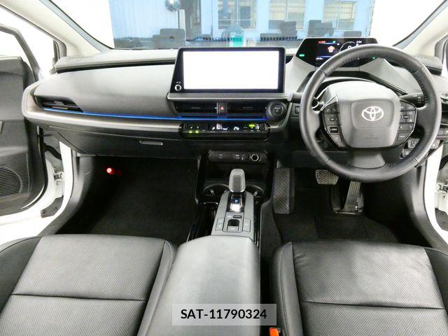 Toyota PRIUS 2023-04 7272716-2