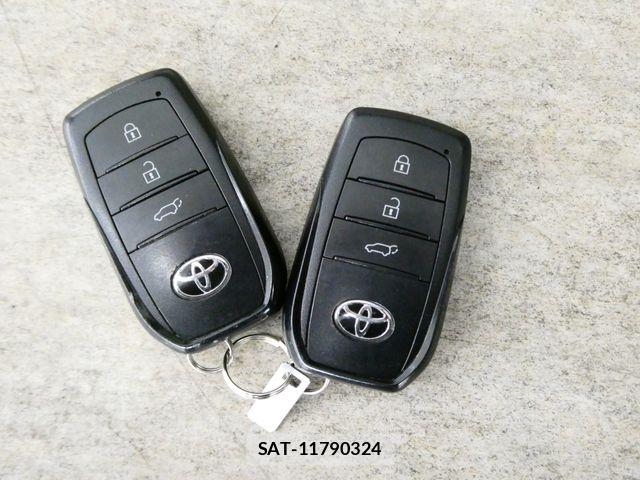 Toyota PRIUS 2023-04 7272716-29