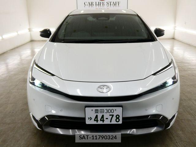Toyota PRIUS 2023-04 7272716-3