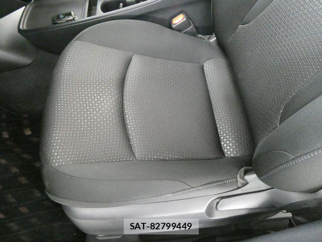 Toyota PRIUS 2019-08 7272722-17