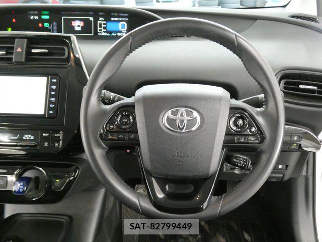 Toyota PRIUS 2019-08 7272722-20