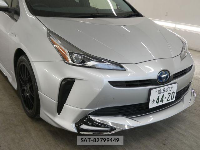 Toyota PRIUS 2019-08 7272722-8