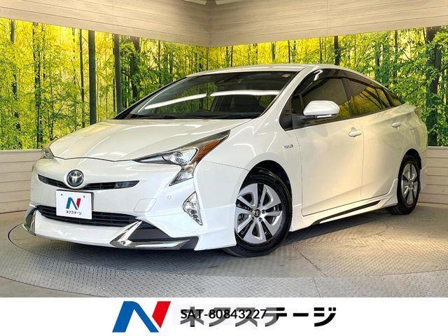 Toyota PRIUS 2017-05 7272718-0