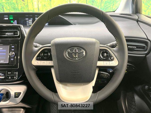 Toyota PRIUS 2017-05 7272718-10