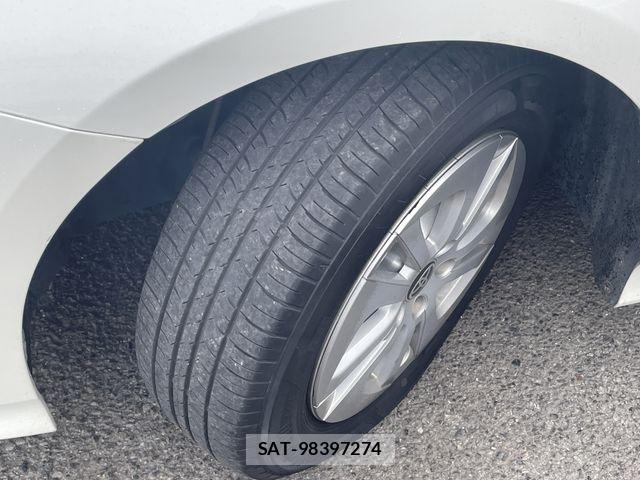 Toyota PRIUS 2016-03 7272732-9