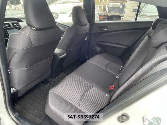Toyota PRIUS 2016-03 7272732-16