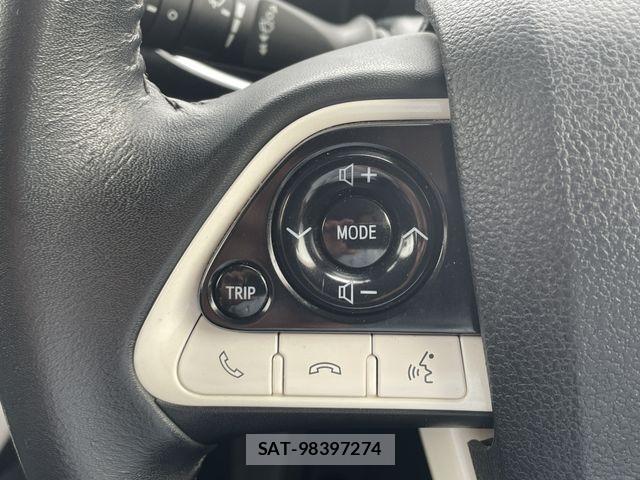 Toyota PRIUS 2016-03 7272732-20