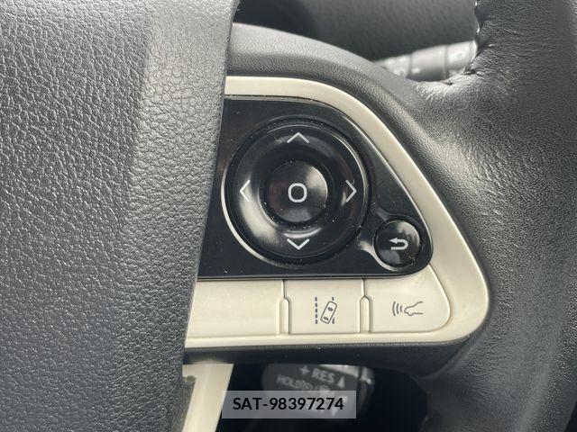 Toyota PRIUS 2016-03 7272732-21