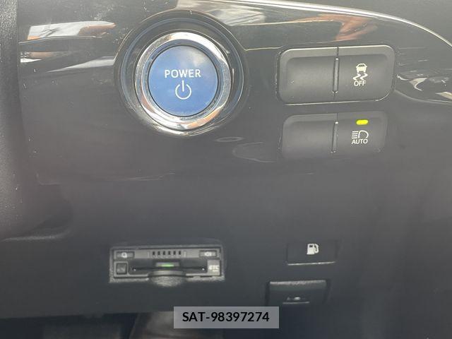 Toyota PRIUS 2016-03 7272732-23