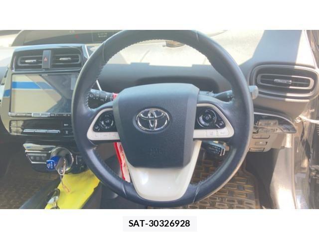Toyota PRIUS 2017-10 7272727-21