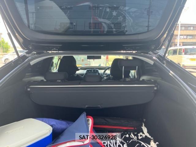 Toyota PRIUS 2017-10 7272727-8