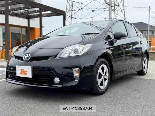 Toyota PRIUS 2014-01 7272737-9
