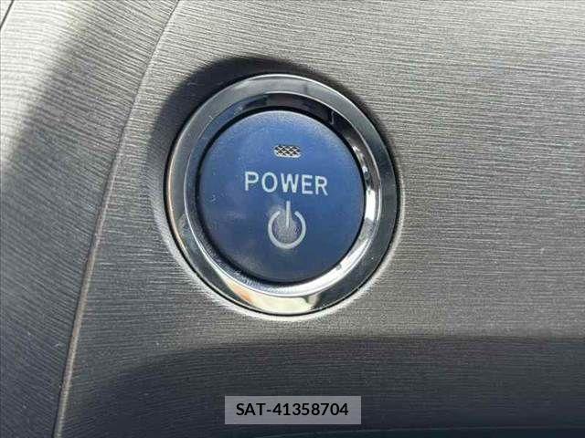Toyota PRIUS 2014-01 7272737-22