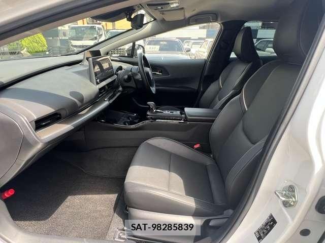 Toyota PRIUS 2023-05 7272715-9