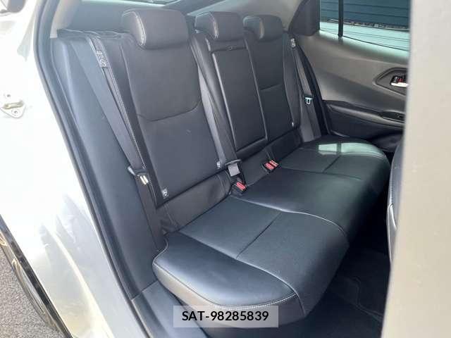Toyota PRIUS 2023-05 7272715-10