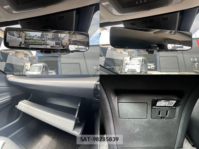 Toyota PRIUS 2023-05 7272715-23