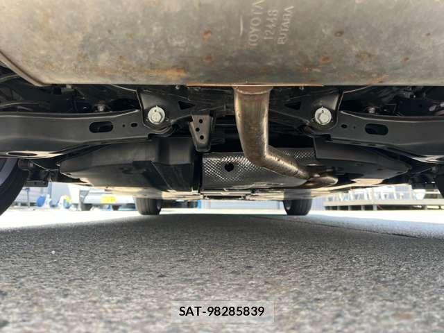 Toyota PRIUS 2023-05 7272715-29
